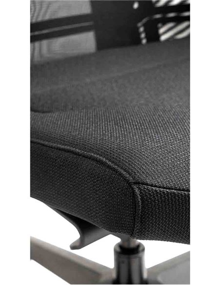 Кресло INTERSTUHL PURE PU213 BLACK MESH