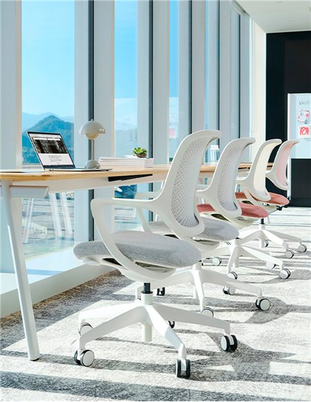Кресло KRESLALUX NIRO-D02 WHITE, для посетителя