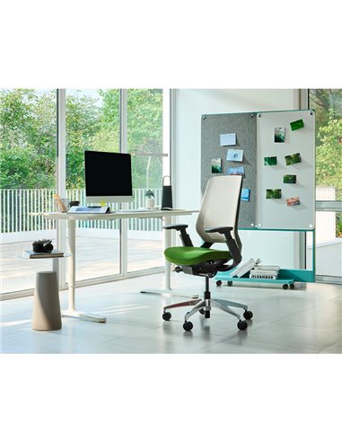 Крісло OKAMURA ABILIS CB BLACK для оператора