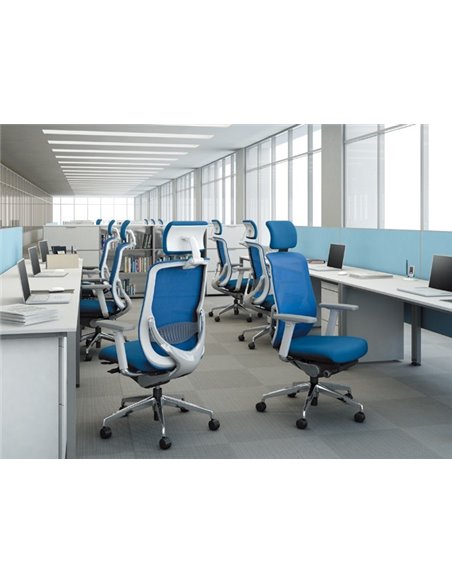 Кресло Okamura Zephyr Light эргономичное для персонала
