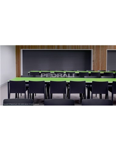 Стул PEDRALI VOLT 675 черный