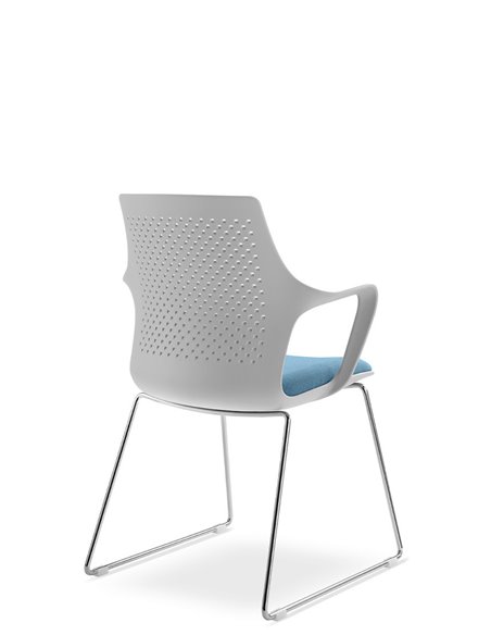 Кресло LD SEATING TARA 105-Q-N4 для посетителей, на полозьях