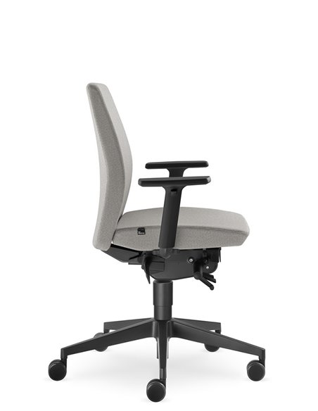Кресло LD SEATING ALVA 332 SYS эргономичное, со средней спинкой