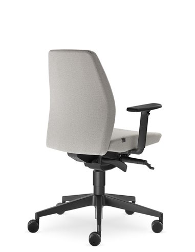 Кресло LD SEATING ALVA 332 SYS эргономичное, со средней спинкой