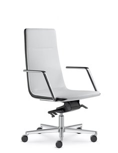 Кресло LD SEATING HARMONY 822-H кожаное, со средней спинкой