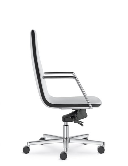 Крісло LD SEATING HARMONY 822-H шкіряне, із середньою спинкою
