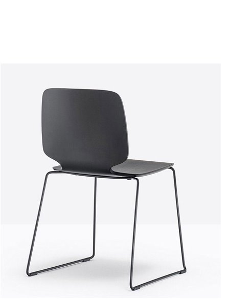 Стул PEDRALI BABILA 2720 BLACK на полозьях