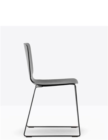 Стул PEDRALI BABILA 2720 BLACK на полозьях